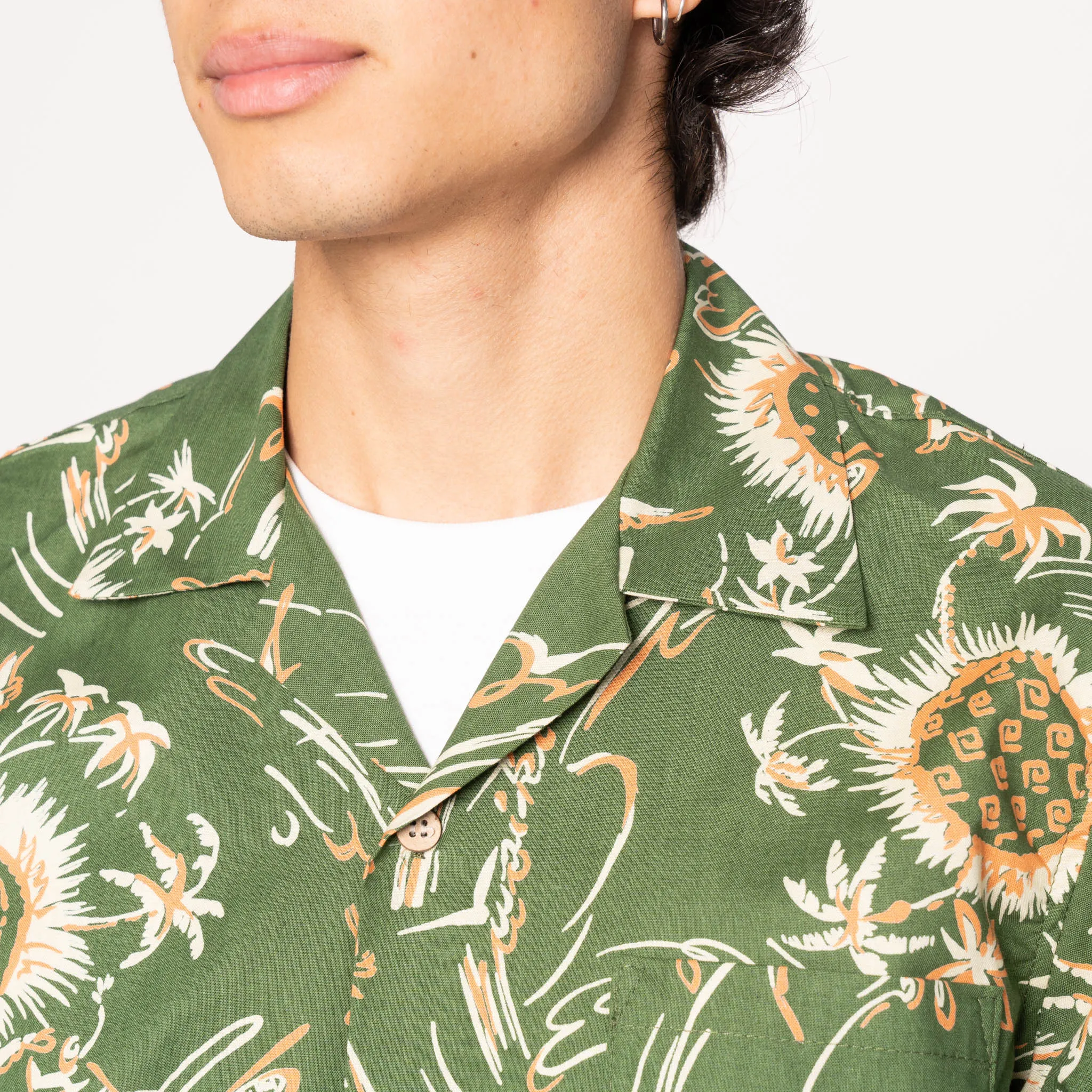 Aloha Shirt  -  Waikiki  Waves  -  Green