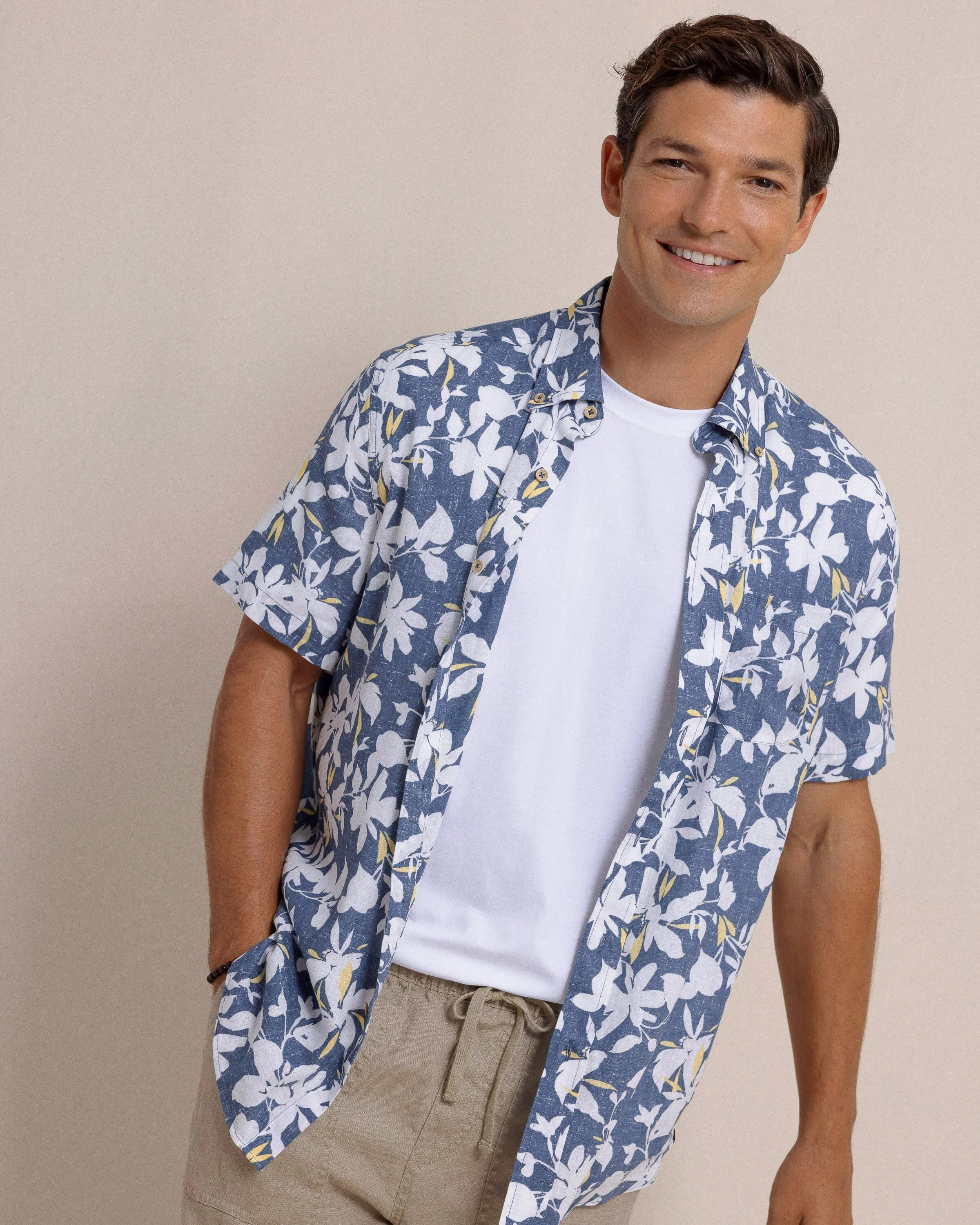 Blossom Bay Linen Rayon Short Sleeve Sport Shirt