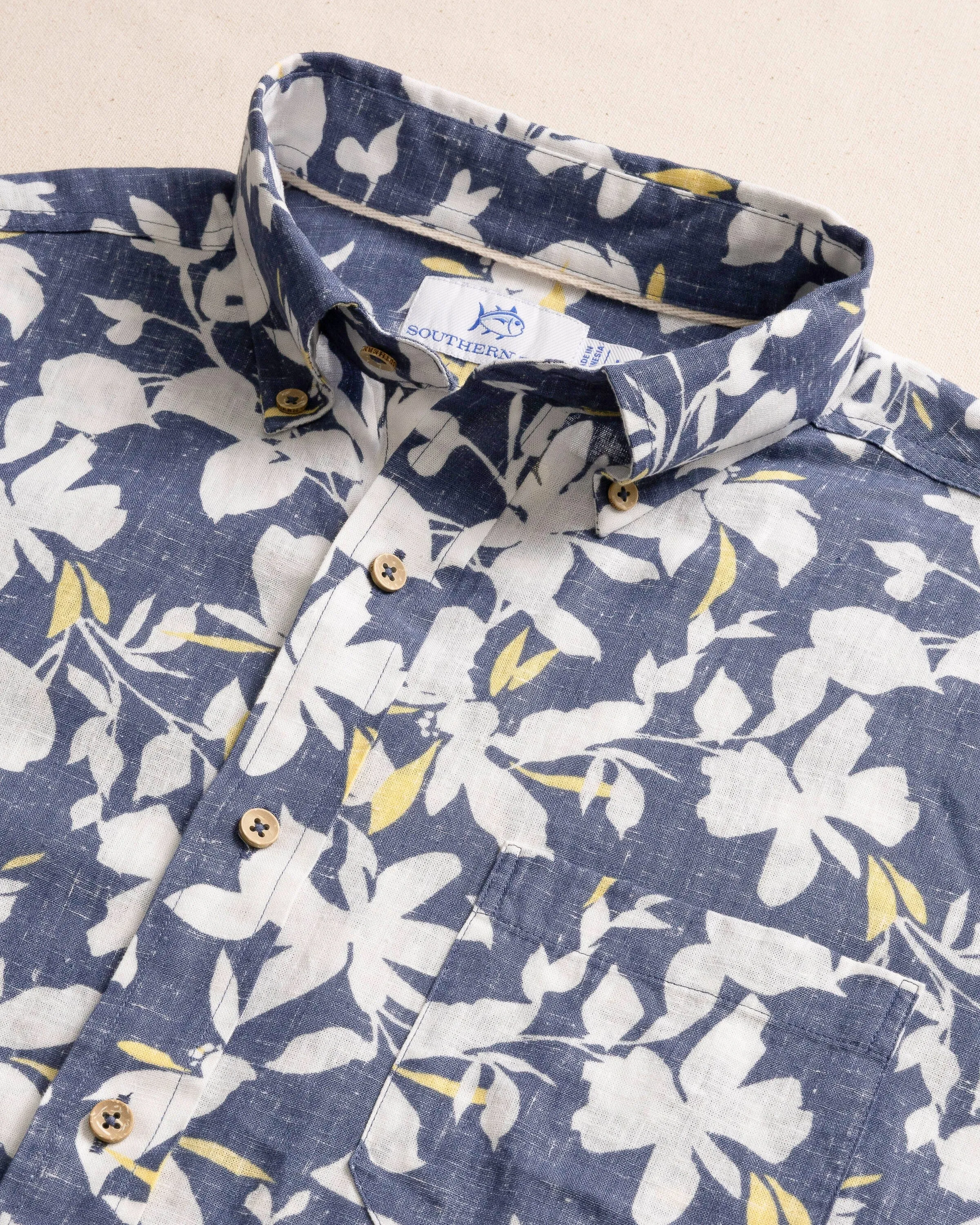 Blossom Bay Linen Rayon Short Sleeve Sport Shirt