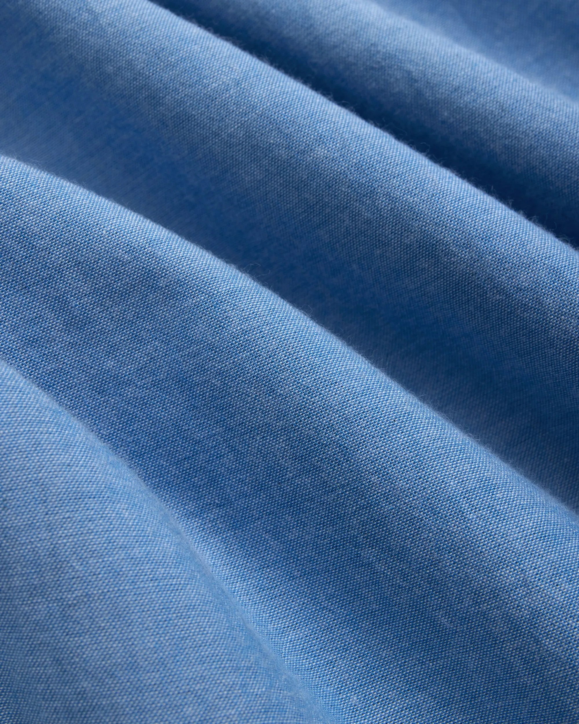 BLUE CHAMBRAY SHORT SLEEVE SHIRT