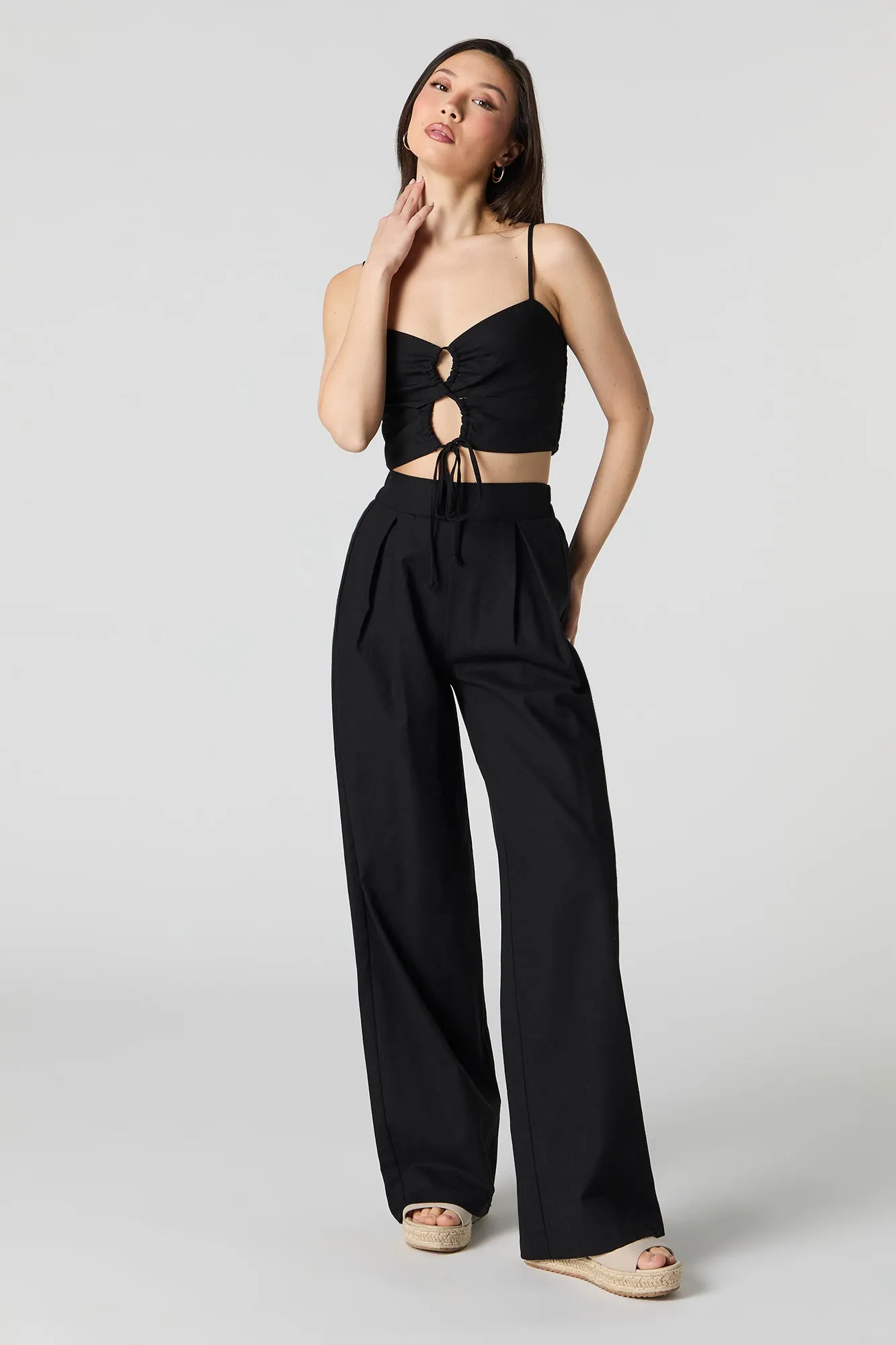Camisole en mélange de lin avec ouverture en goutte et taille coulissante