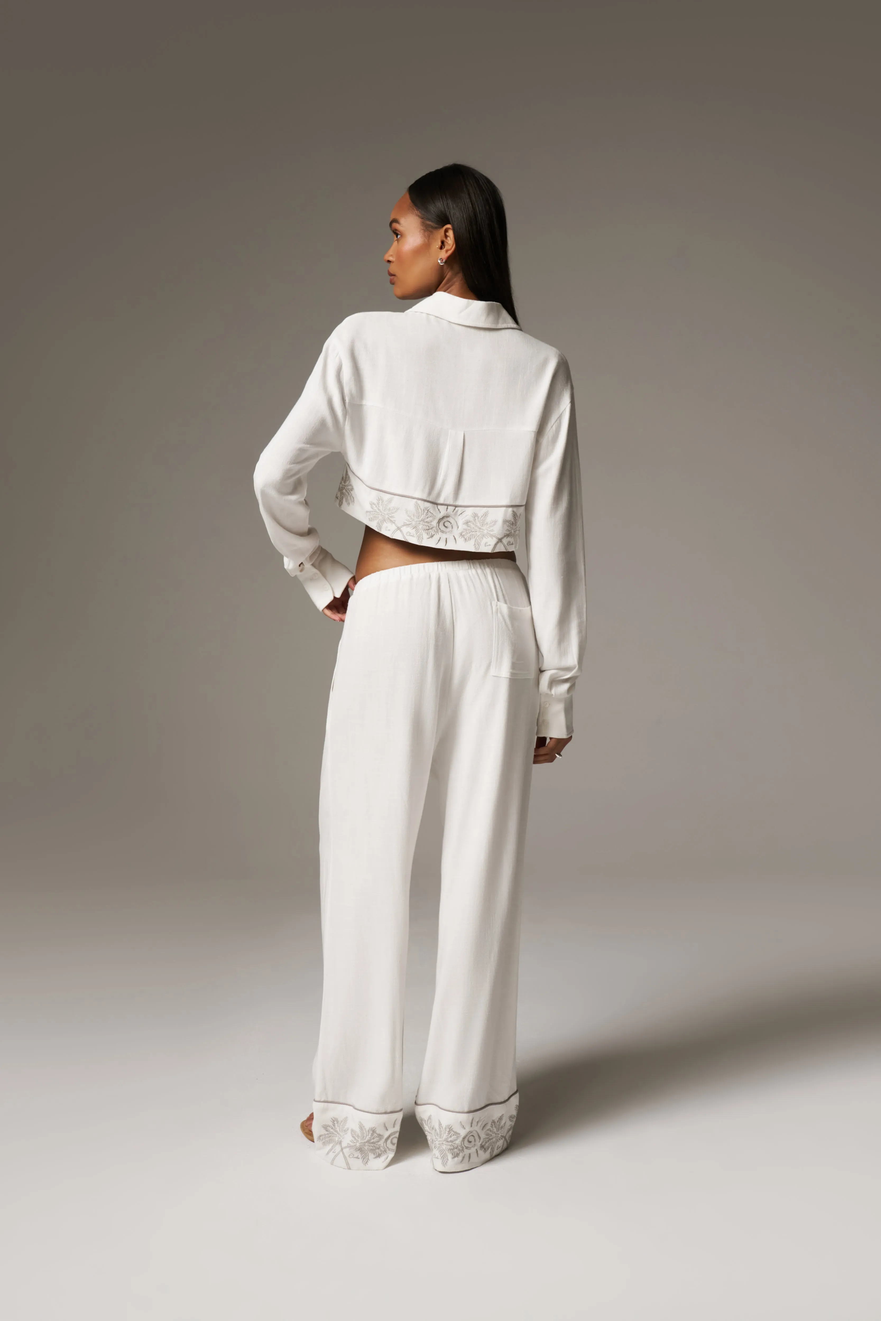 PALM EMBROIDERED CROPPED SHIRT - OFF WHITE
